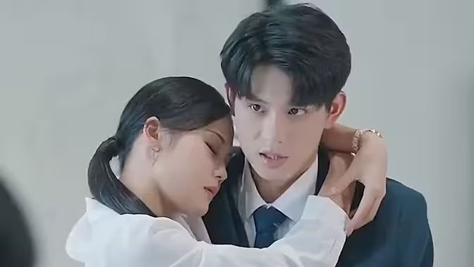 重生后,虐文霸总拿了宠妻剧本